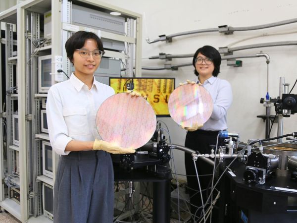 唯二女性獲TSIA博士獎　中山大學展半導體女力1